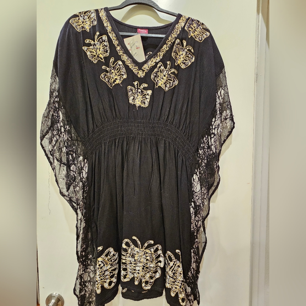 NWT - Fashion Treminal embroidered asymmetrical tunic